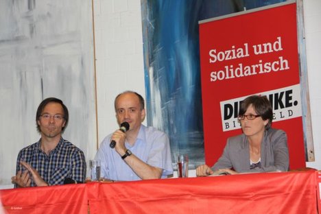 Frank Schwarzer (Bundestagskandidat DIE LINKE Bielefeld), Dirk Schmitz Ratsmitglied in Bielefeld, Inge Hannemann.