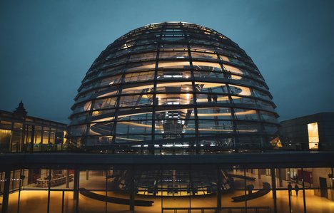 Das Foto zur Pressemitteilung der Linken NRW zeigt den Reichstag in Berlin