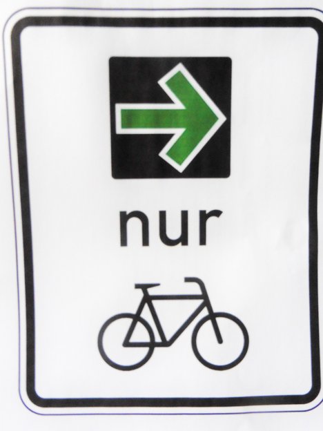 Gruener-Pfeil..jpg